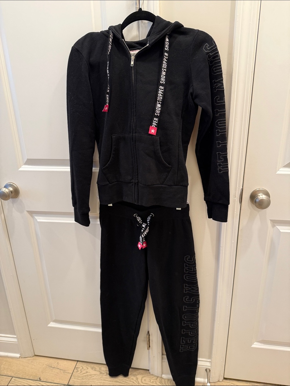Showstoppers Jogging Suit Set